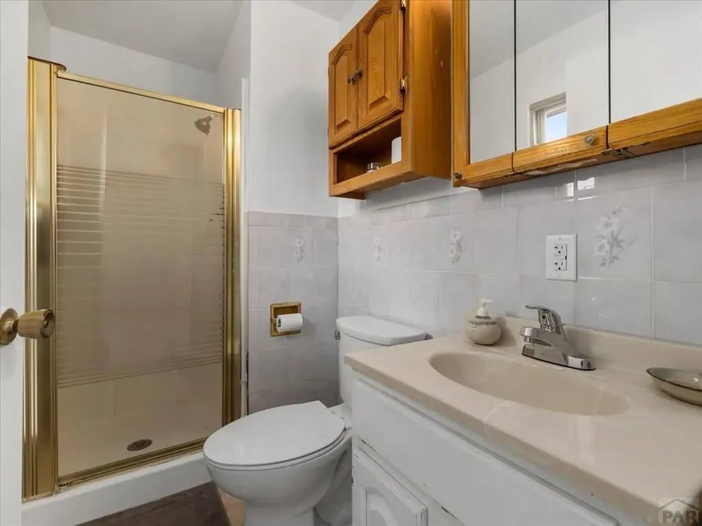 207 Autobee Lane Avondale CO 81022