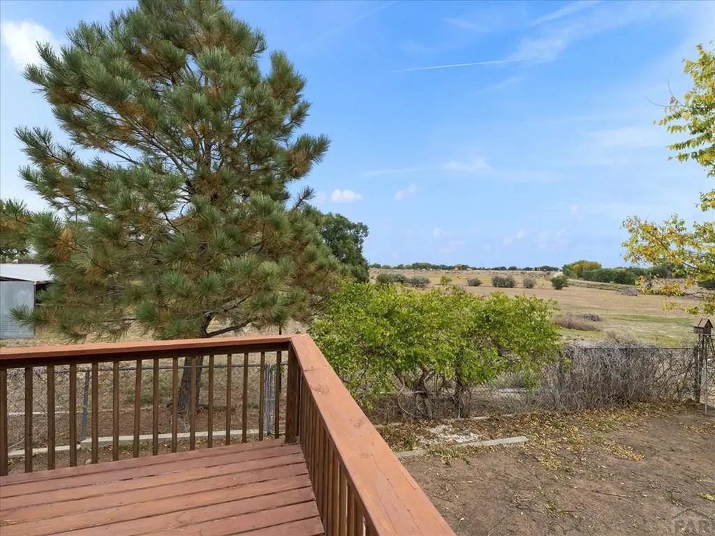 207 Autobee Lane Avondale CO 81022