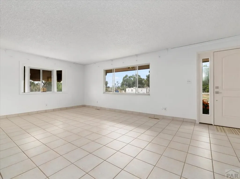 207 Autobee Lane Avondale CO 81022