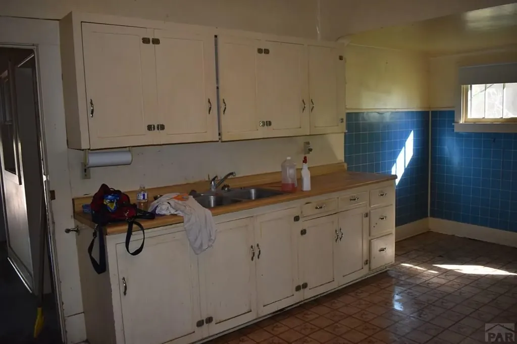 916 S 2nd Street Rocky Ford CO 81067