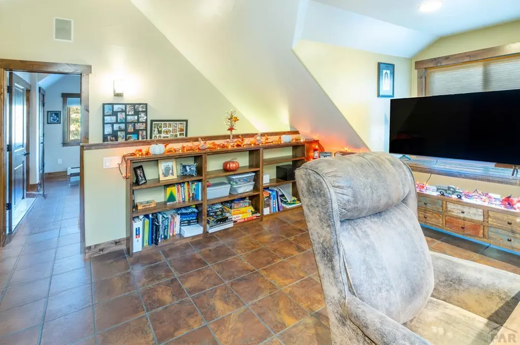 8946 Cottonwood Drive Beulah CO 81023