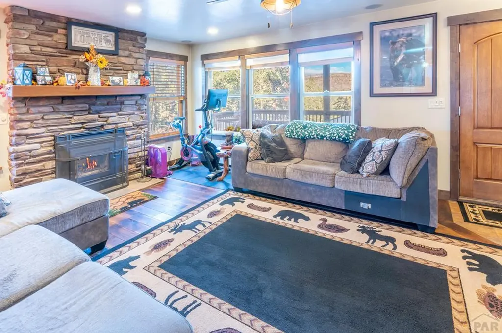 8946 Cottonwood Drive Beulah CO 81023