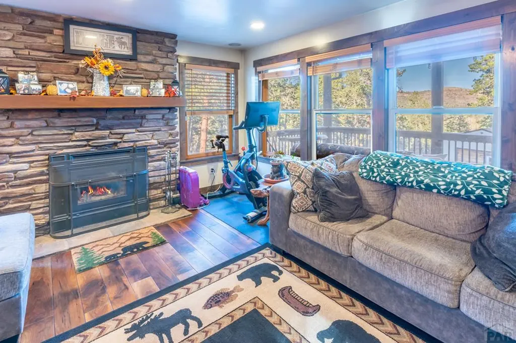 8946 Cottonwood Drive Beulah CO 81023