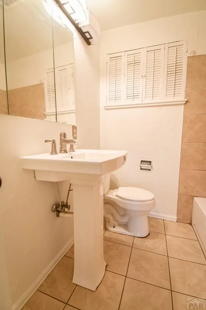 2429 7th Avenue Pueblo CO 81003