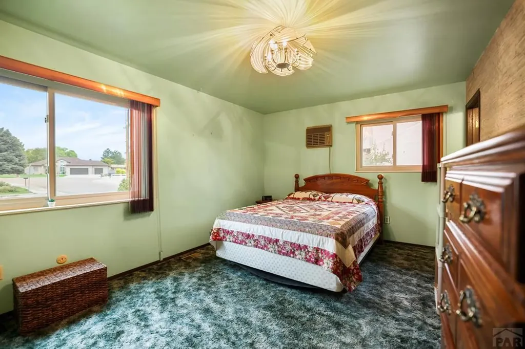 172 Encino Drive Pueblo CO 81005