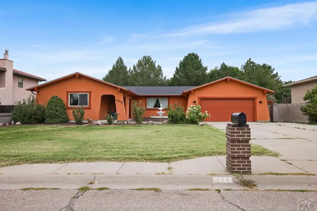 172 Encino Drive Pueblo CO 81005