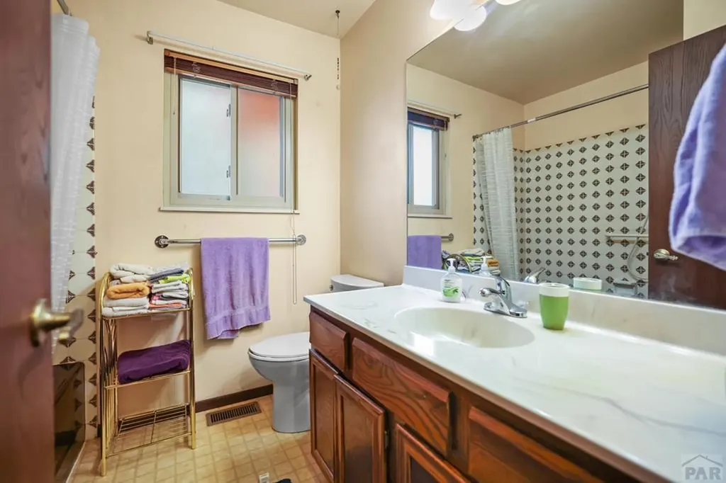 172 Encino Drive Pueblo CO 81005