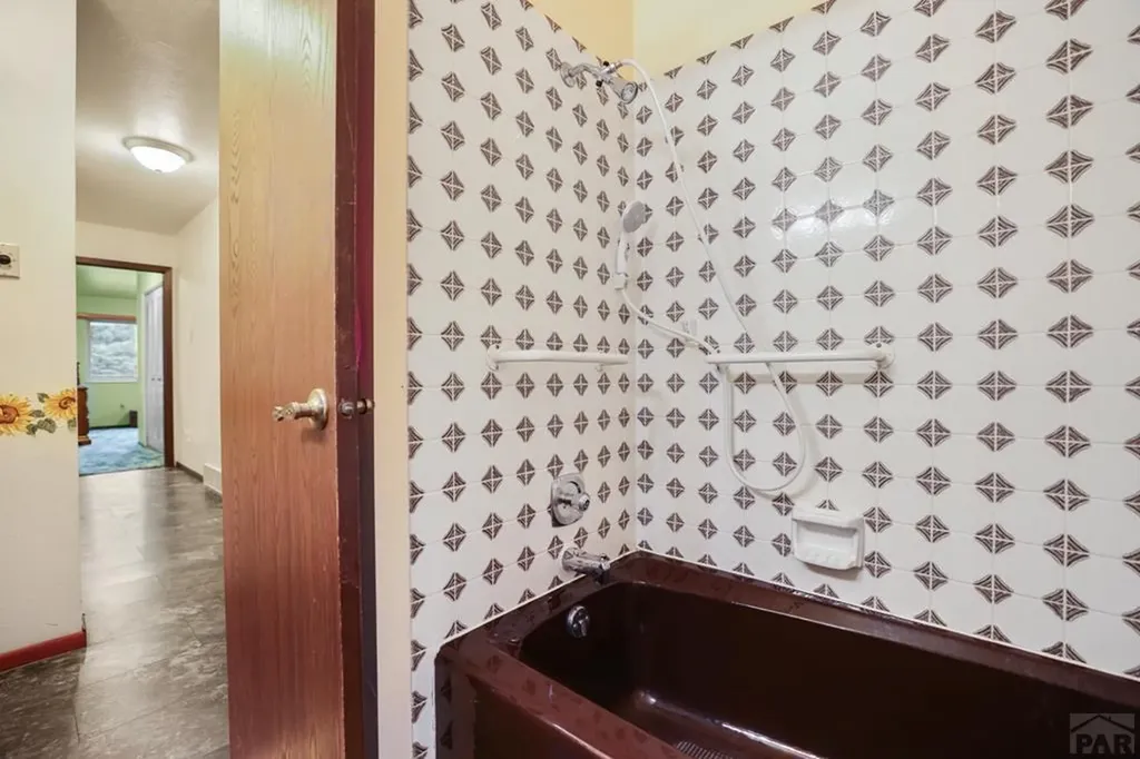 172 Encino Drive Pueblo CO 81005