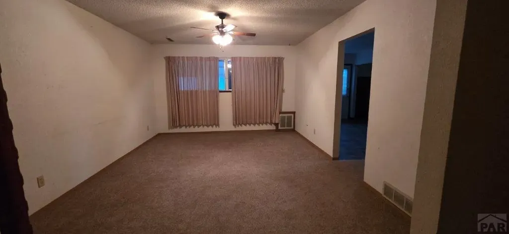 5 Reese Circle Lamar CO 81052