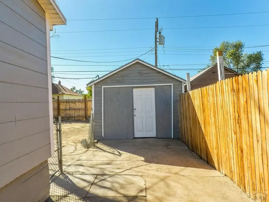 908 E 9th Street Pueblo CO 81001