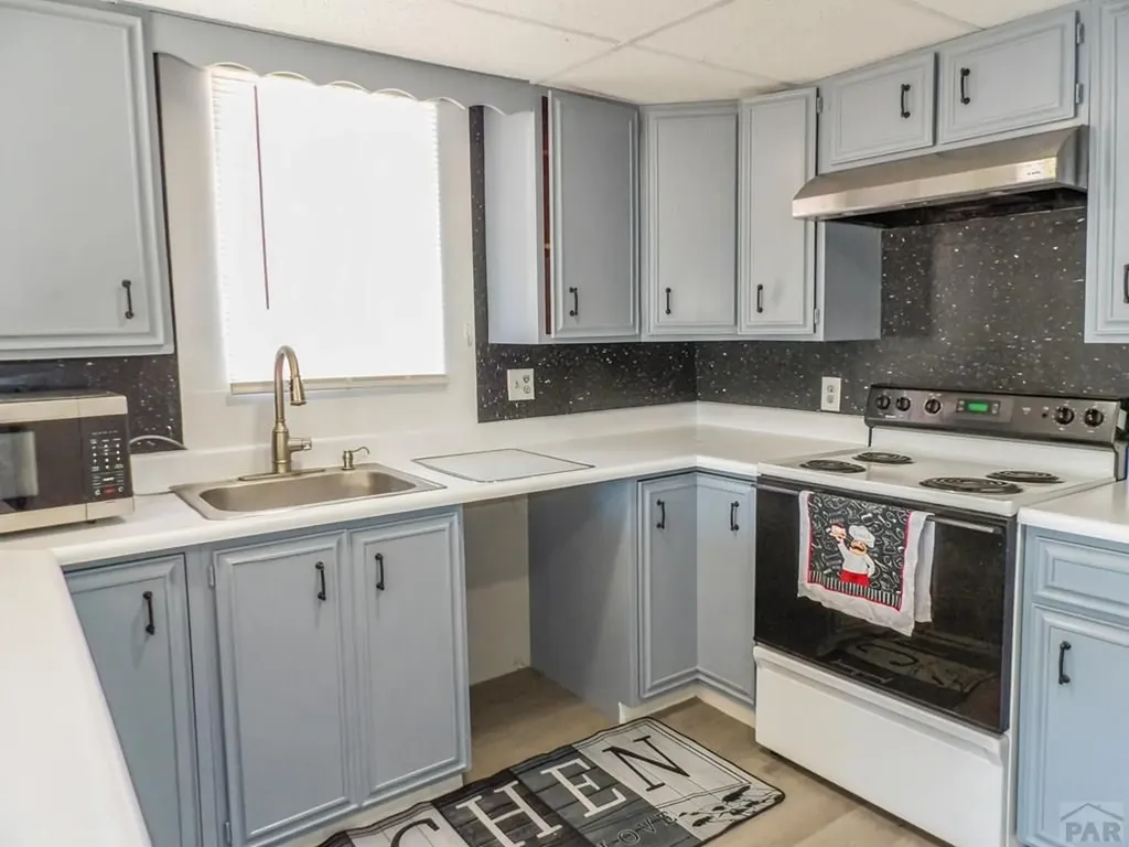 908 E 9th Street Pueblo CO 81001