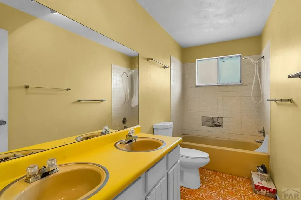 290 Field Avenue Canon City CO 81212