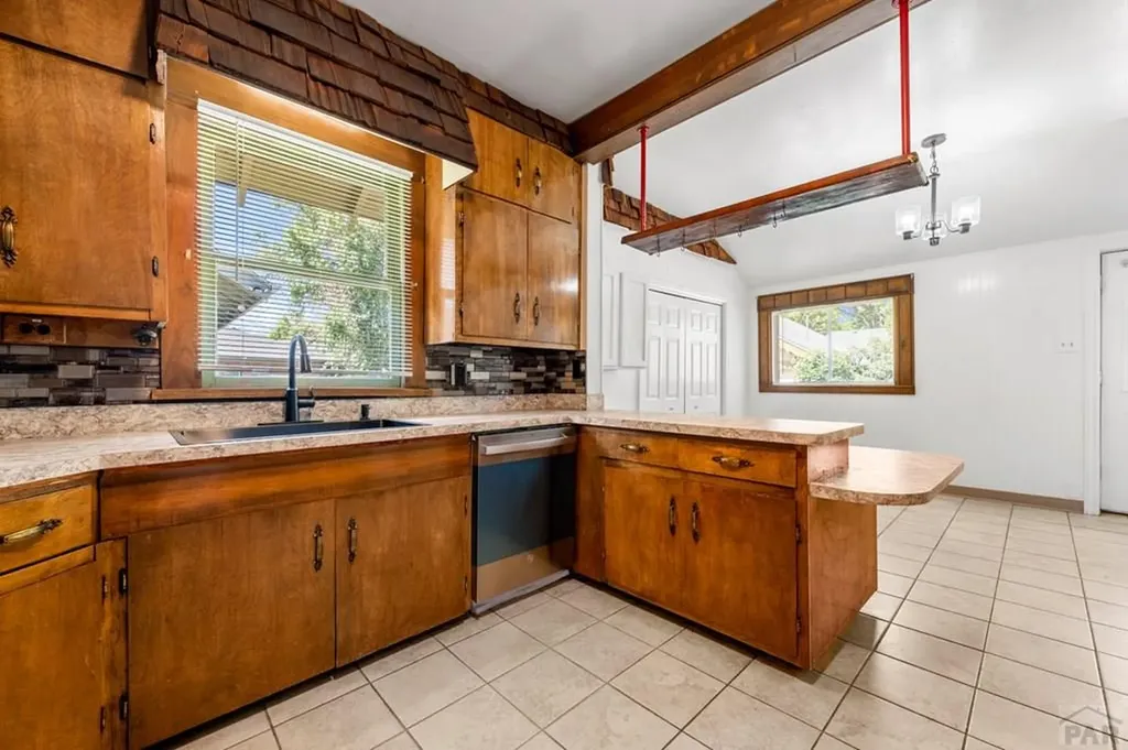 2325 West Street Pueblo CO 81003