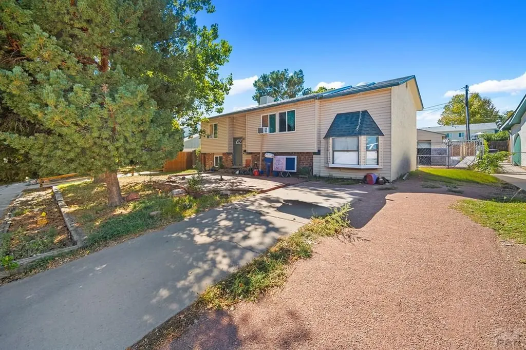 155 Gamble Lane Pueblo CO 81001