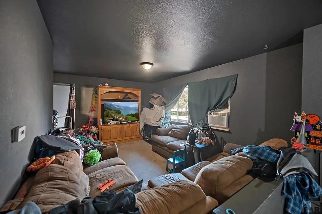 155 Gamble Lane Pueblo CO 81001