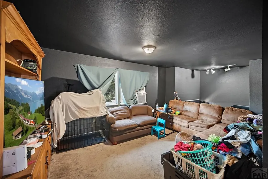 155 Gamble Lane Pueblo CO 81001