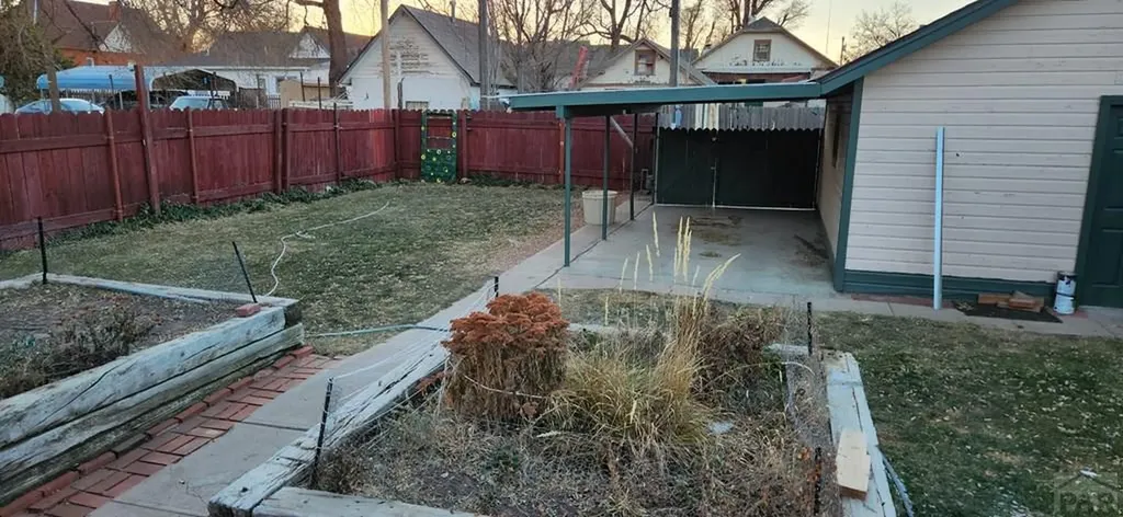 606 Smithland Avenue La Junta CO 81050