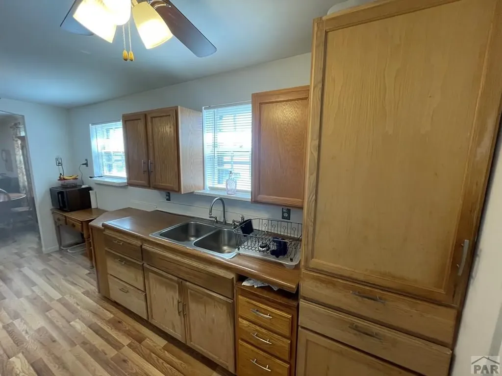 1010 Wansted Eads CO 81036