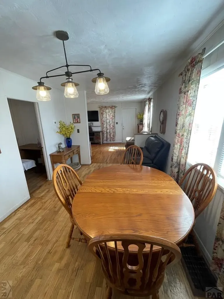 1010 Wansted Eads CO 81036