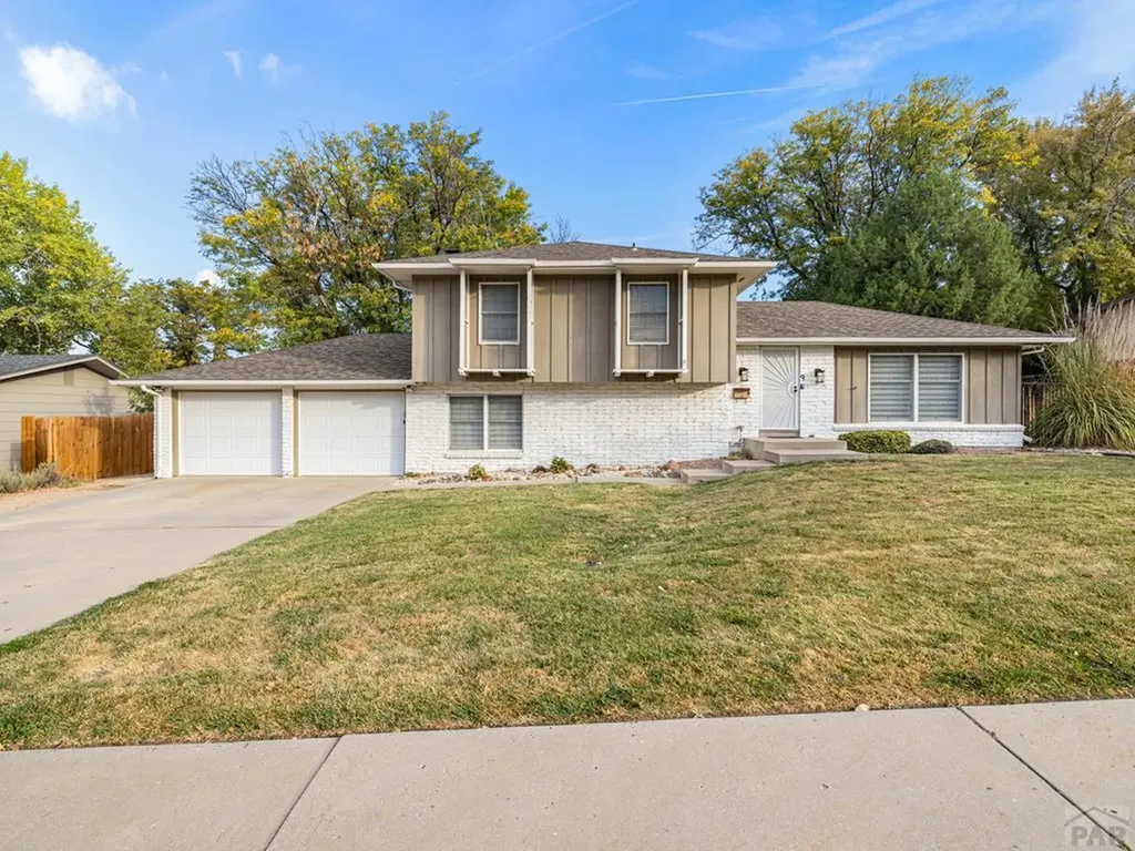 9 Heaton Place Pueblo CO 81001