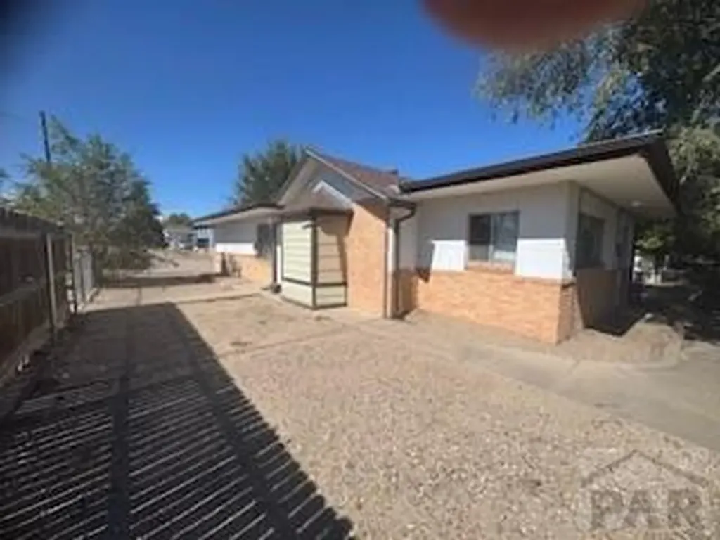 1717 Jones Avenue Pueblo CO 81005