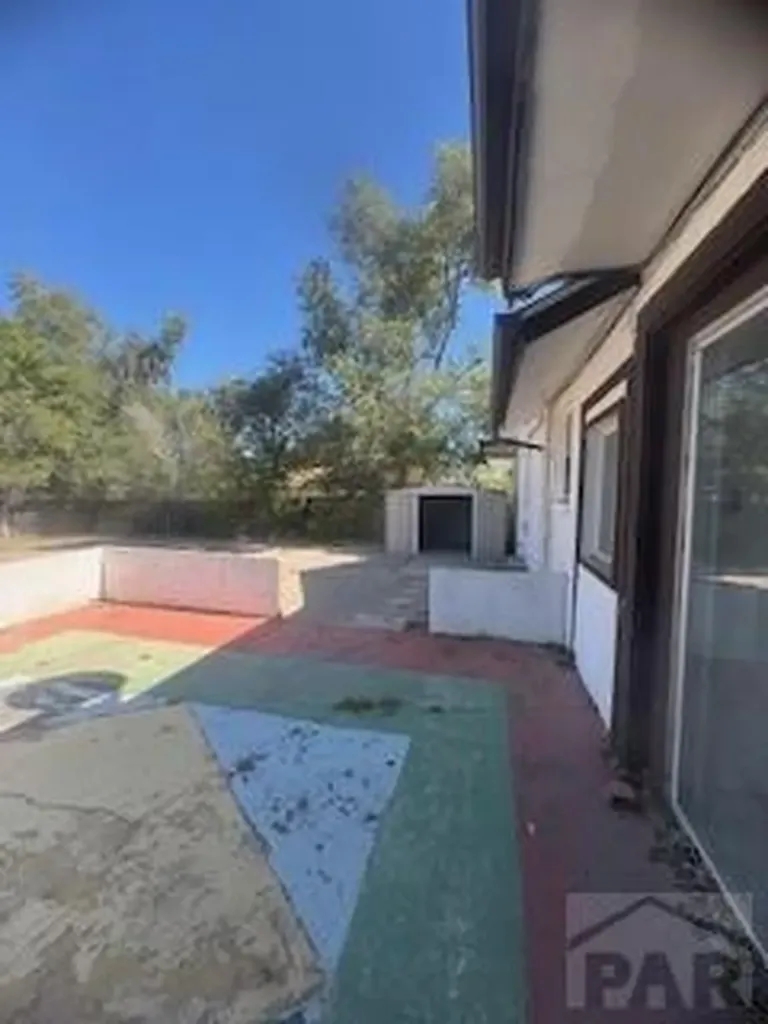 1717 Jones Avenue Pueblo CO 81005