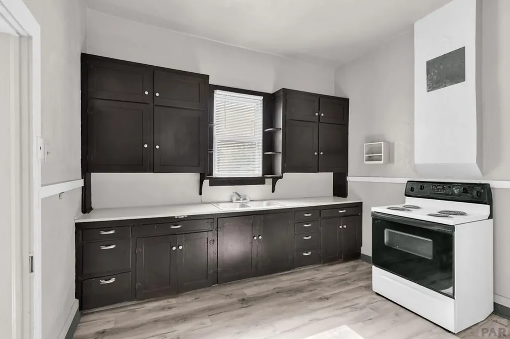 937 Spruce Street Pueblo CO 81004