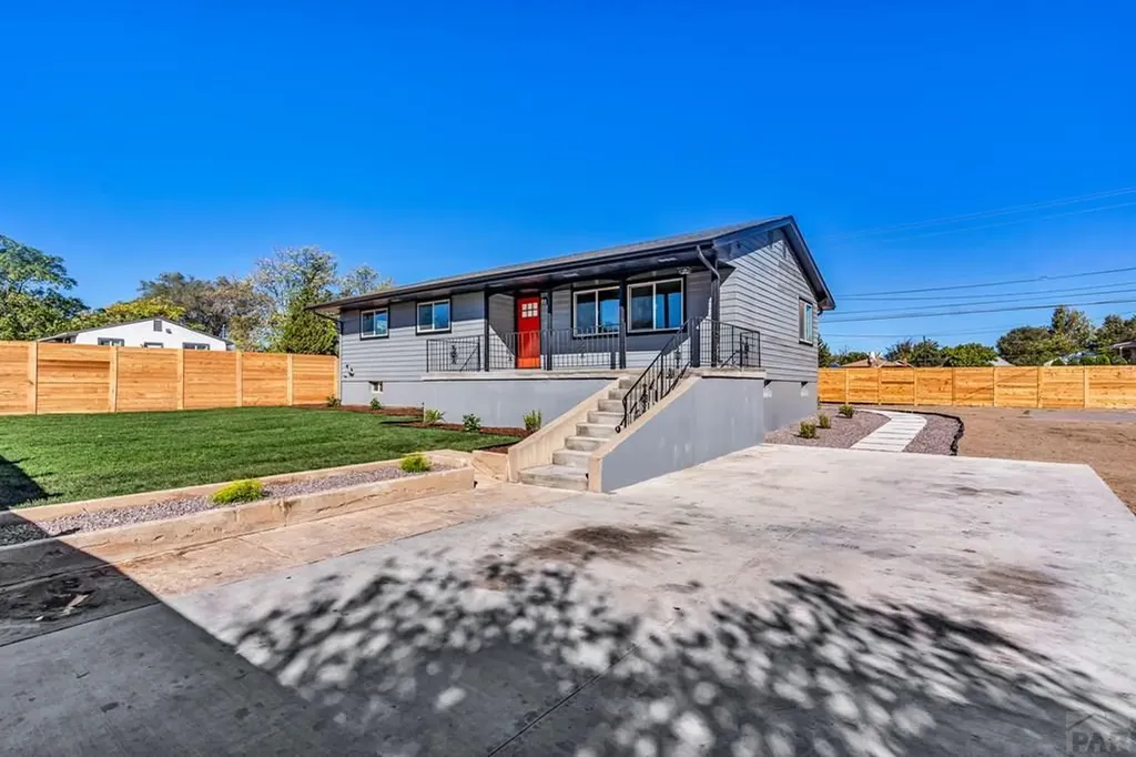 1719 E 3rd Street Pueblo CO 81001