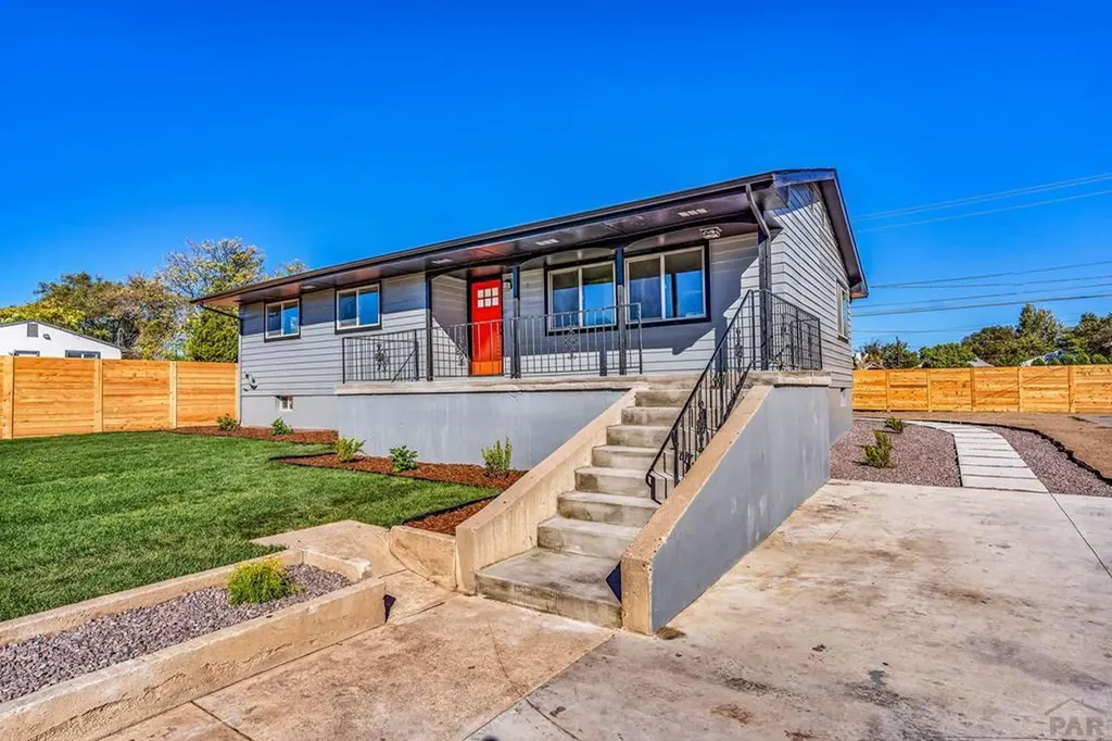 1719 E 3rd Street Pueblo CO 81001