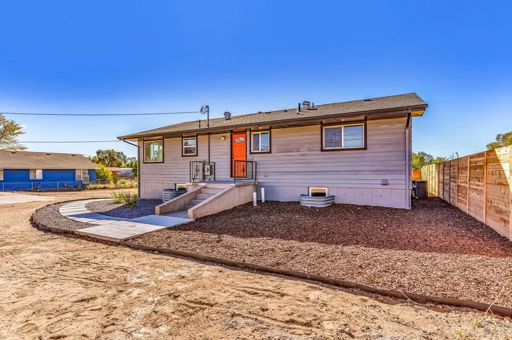 1719 E 3rd Street Pueblo CO 81001