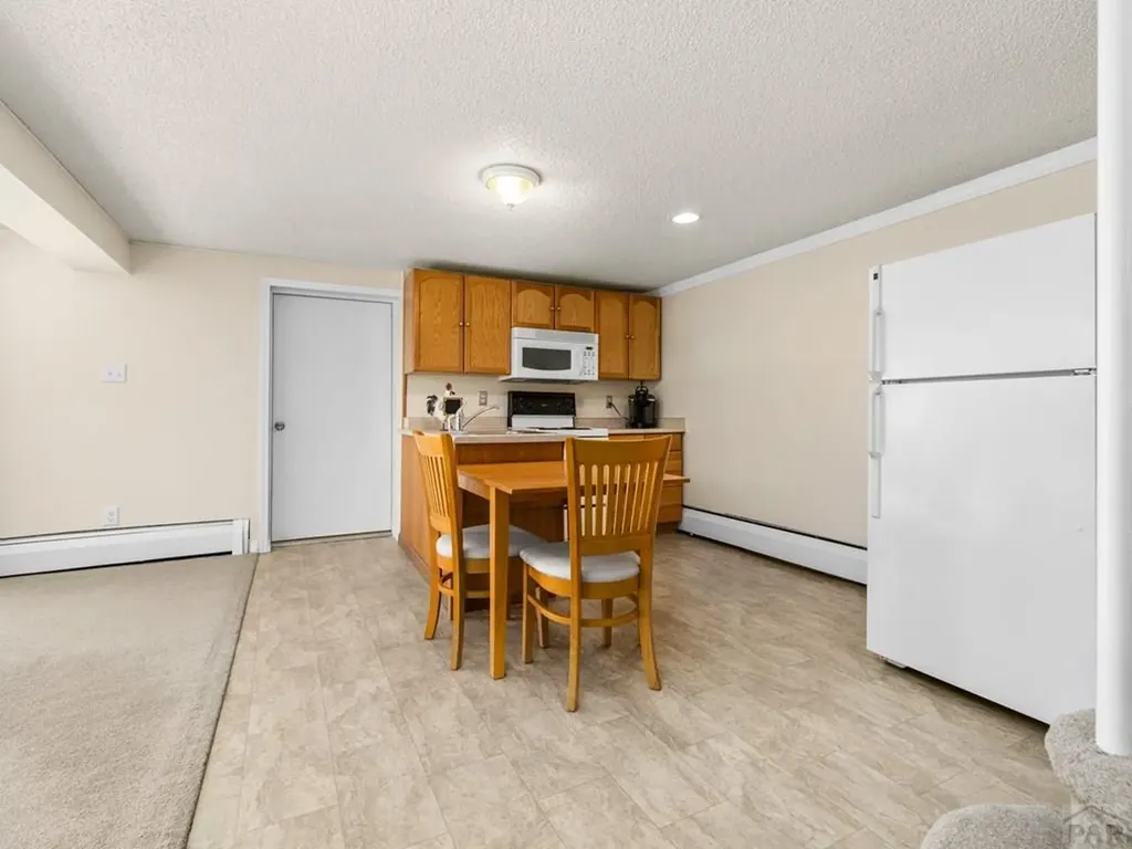 20 Robertson Road Pueblo CO 81001