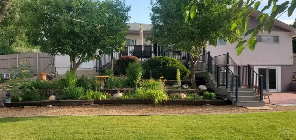 20 Robertson Road Pueblo CO 81001