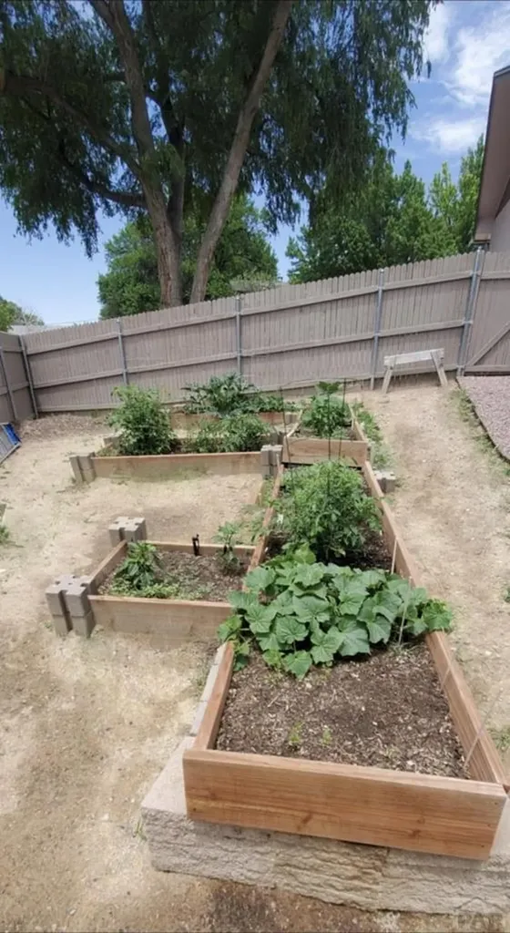 20 Robertson Road Pueblo CO 81001