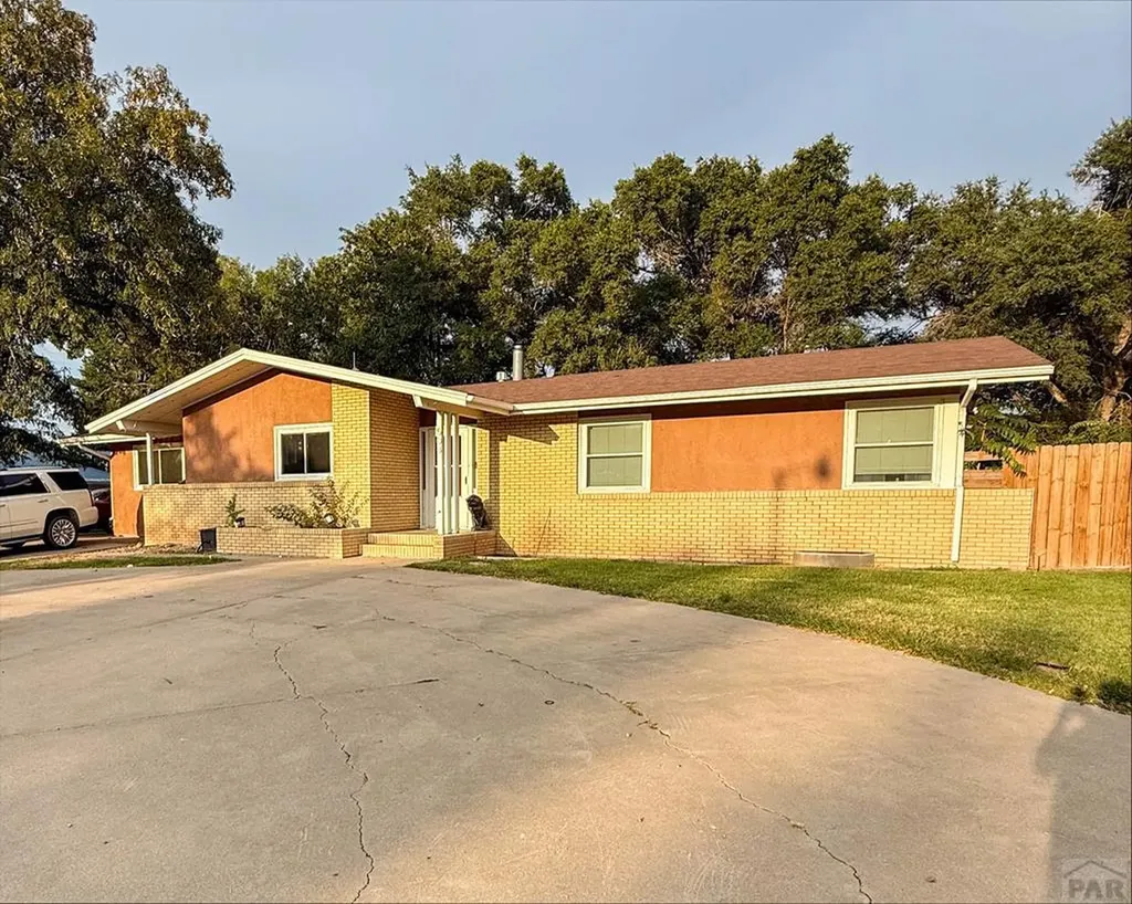 508 Willow Valley Drive Lamar CO 81052