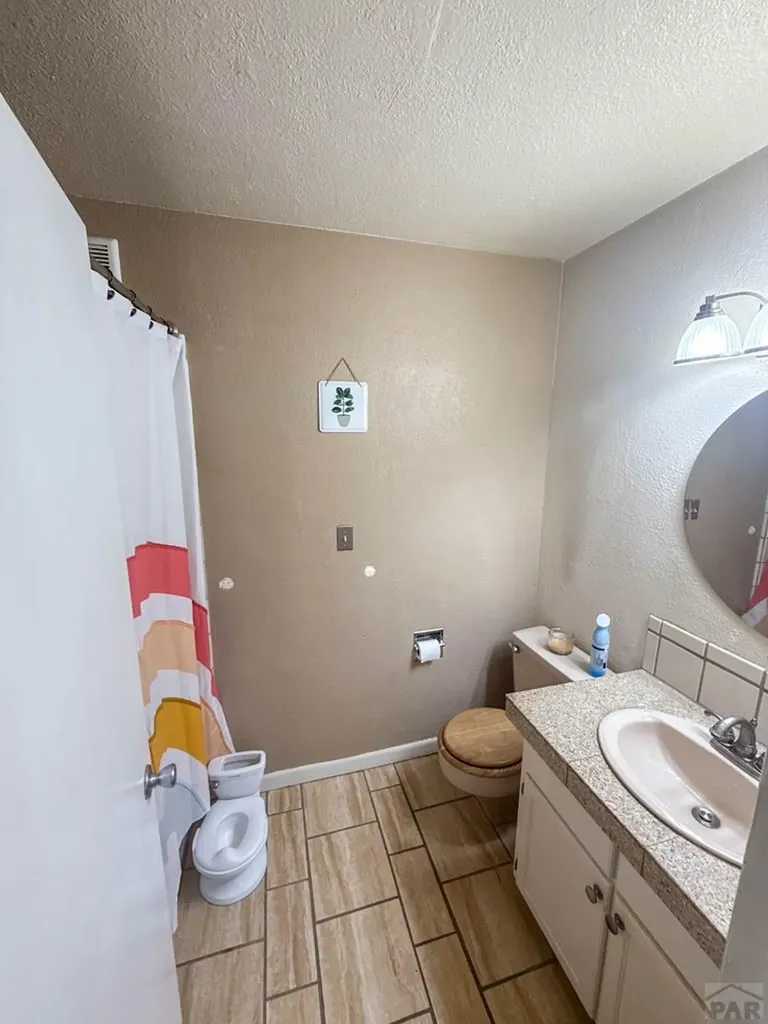 508 Willow Valley Drive Lamar CO 81052