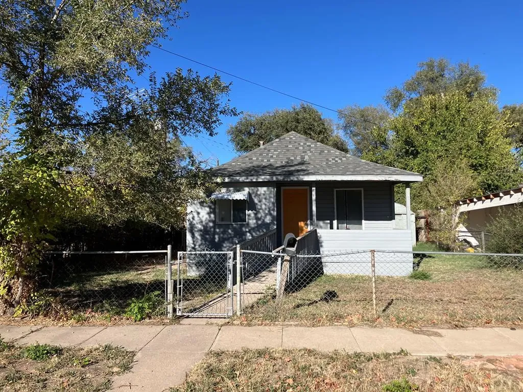 609 Maple Avenue Rocky Ford CO 81067