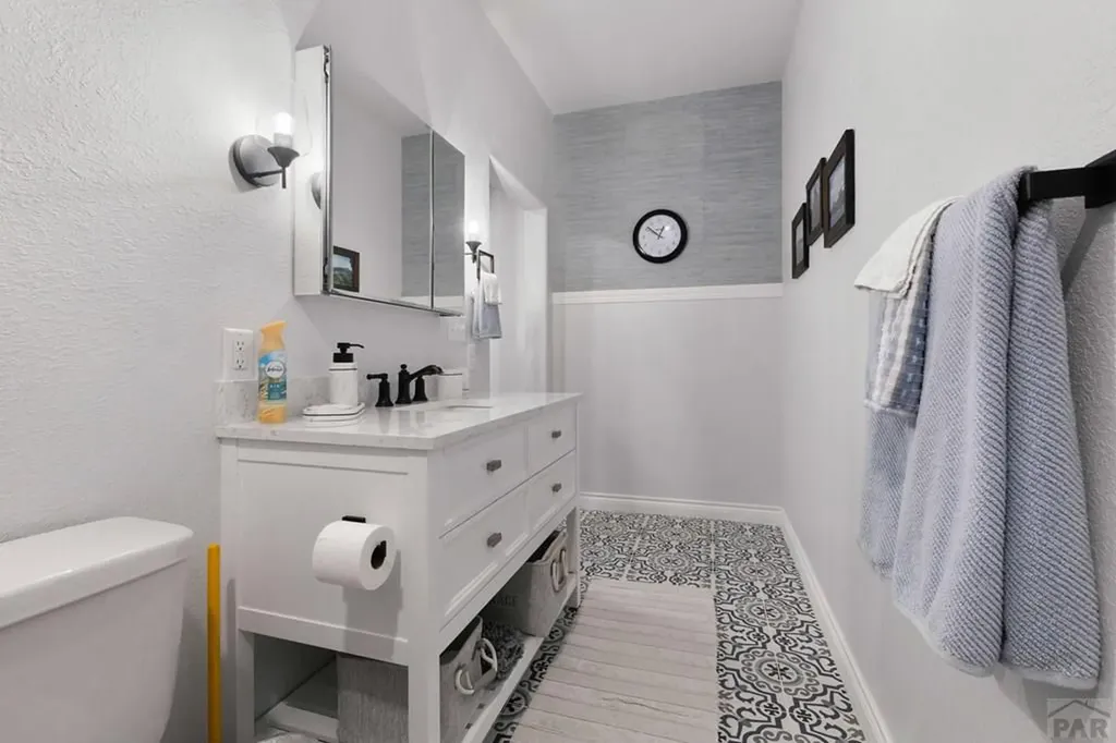 1507 Lynn Meadows Drive Pueblo CO 81005