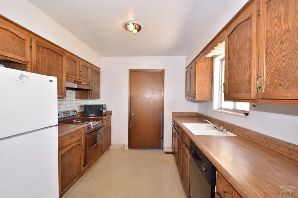 1055 Branding Iron Drive Colorado Springs CO 80915