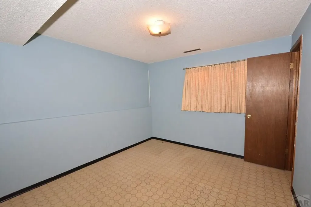 1055 Branding Iron Drive Colorado Springs CO 80915