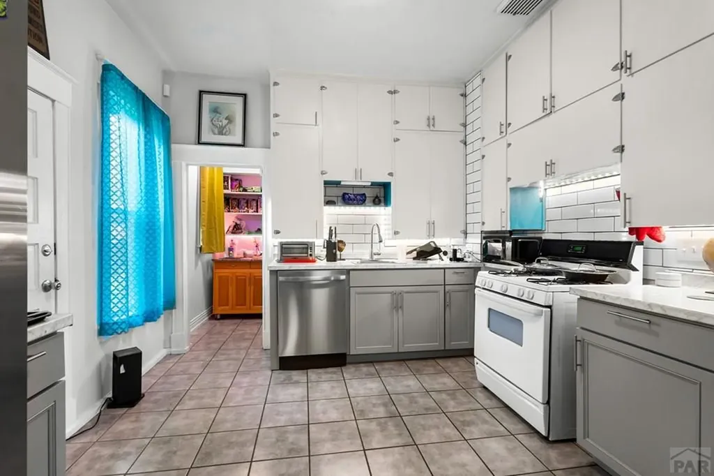 921 Lake Avenue Pueblo CO 81004