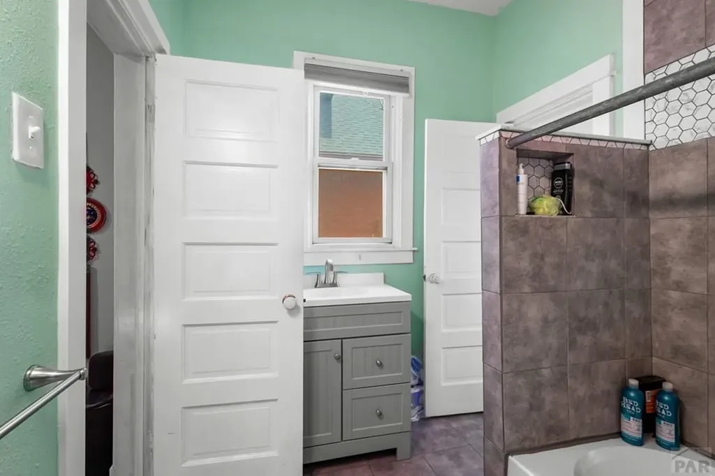 921 Lake Avenue Pueblo CO 81004