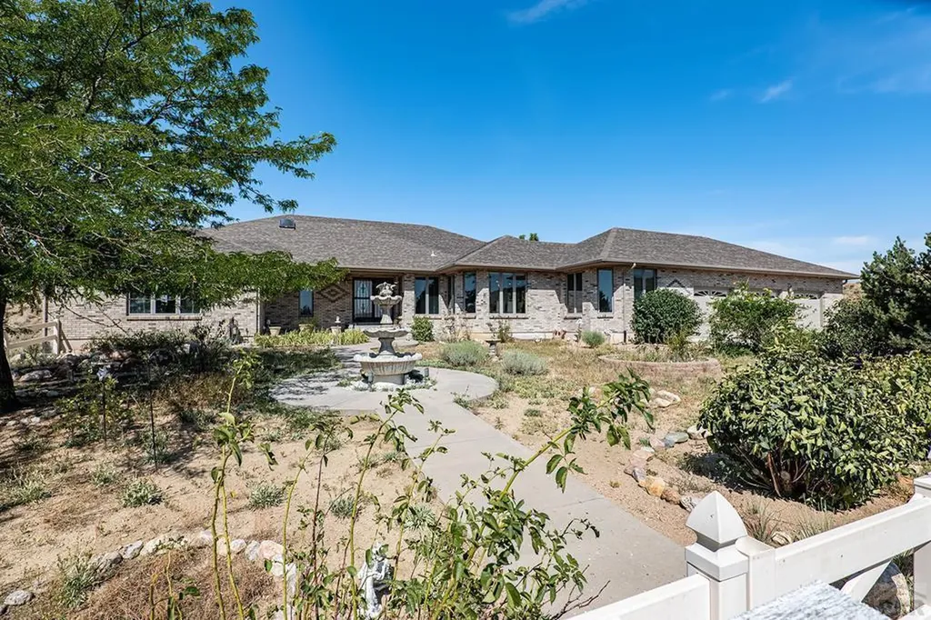 5775 N I-25 Pueblo CO 81008