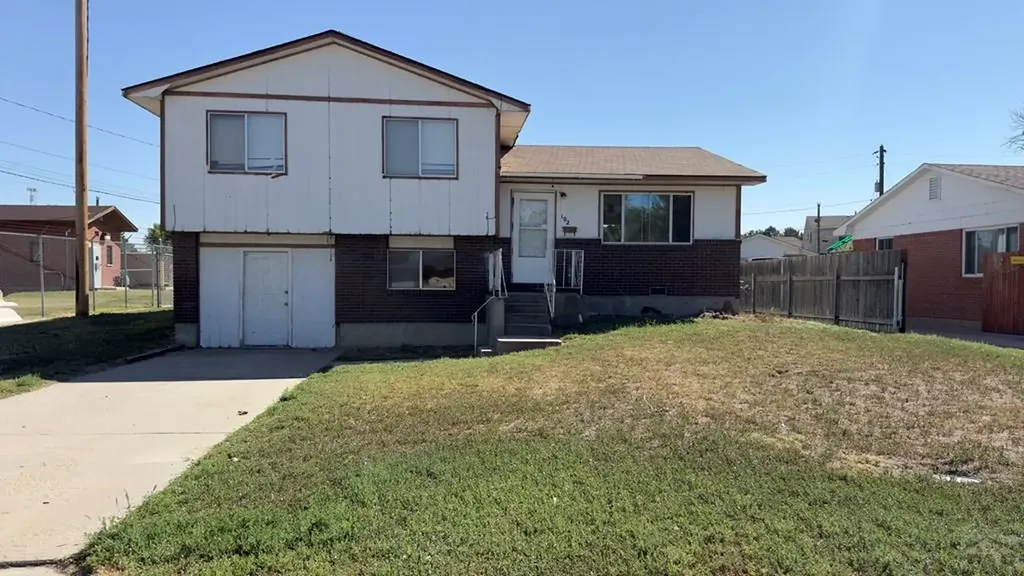 102 W 26th Street La Junta CO 81050