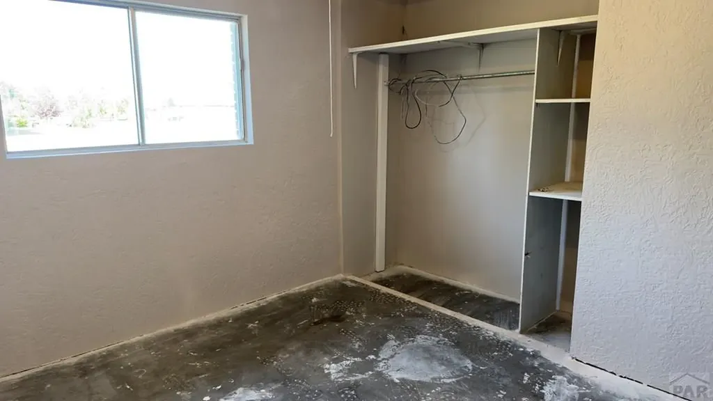 102 W 26th Street La Junta CO 81050