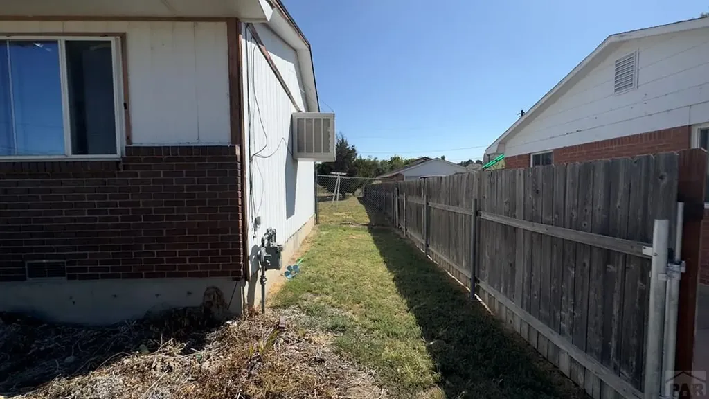 102 W 26th Street La Junta CO 81050