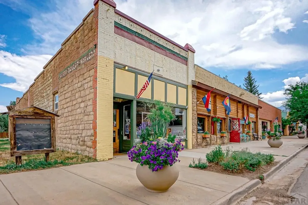 203 S Main Street La Veta CO 81055