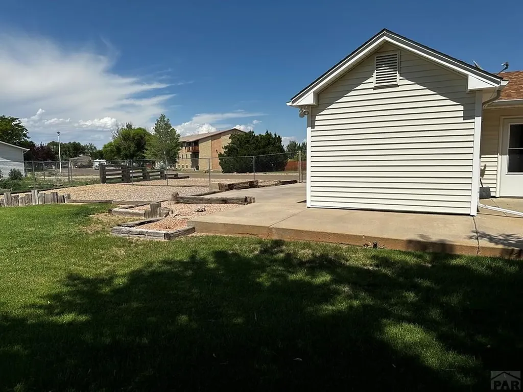1722 Lincoln Avenue La Junta CO 81050