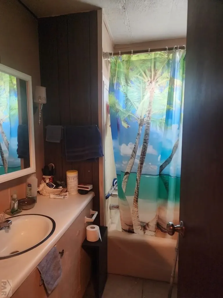 502 E Cedar Street Lamar CO 81052