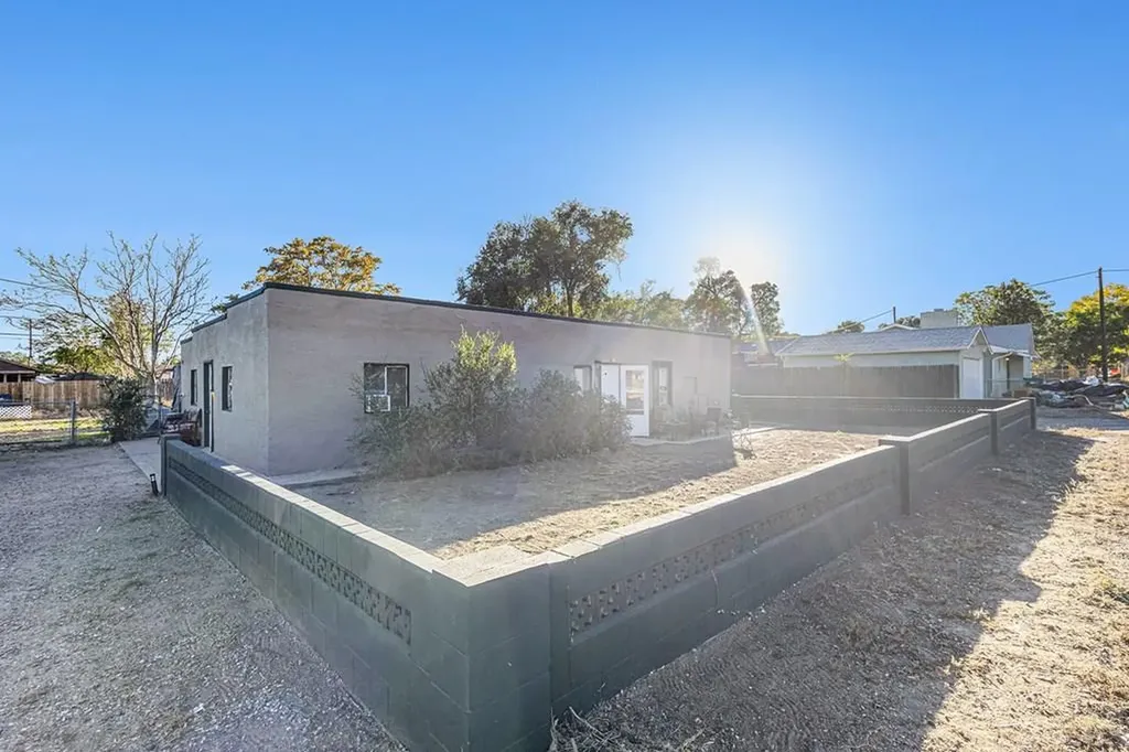 2106 E 8th Street Pueblo CO 81001