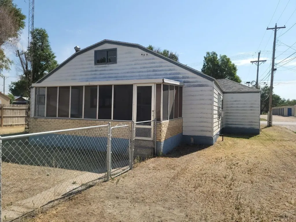 113 N 8th Street Holly CO 81047